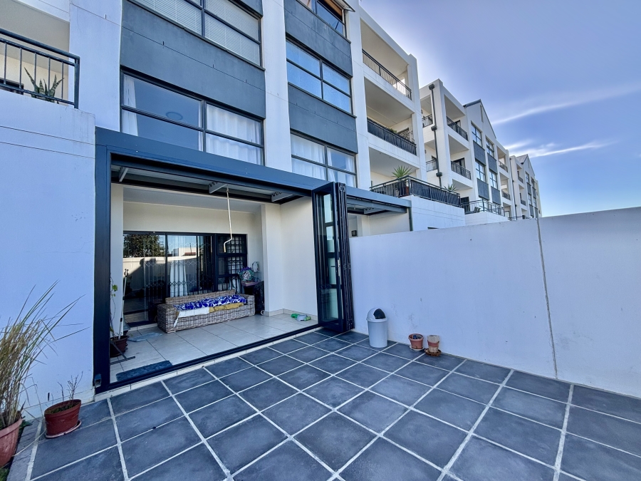 To Let 3 Bedroom Property for Rent in Sandown Western Cape